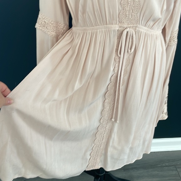 Knox Rose size Medium. Boho dress. Light pink/peqch. Brand new. Never worn! - Picture 7 of 9